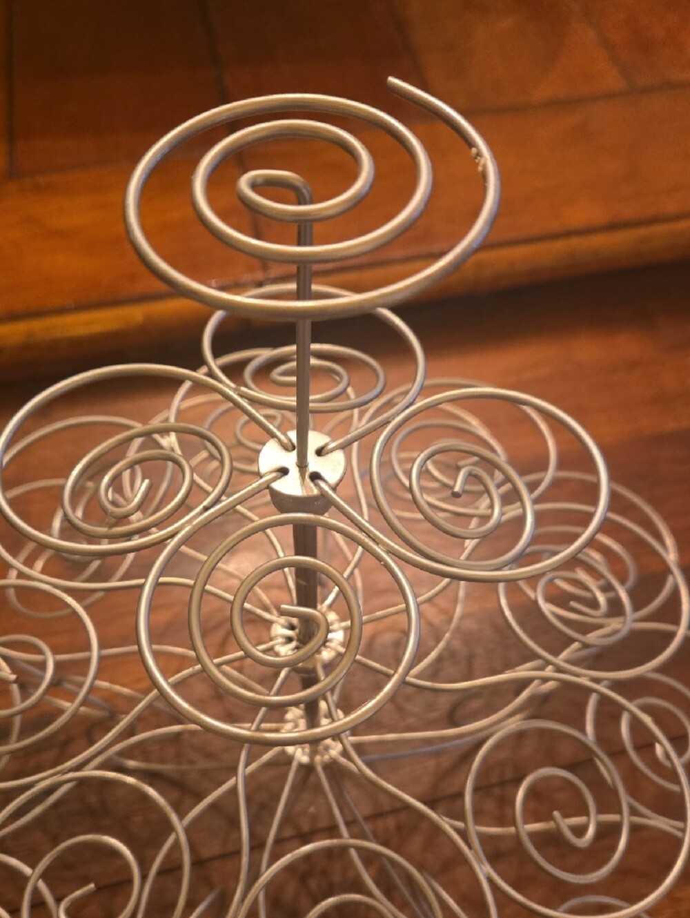 Spiral Wire 23 Cupcake/Decor Stand in Silver - Picture 2 of 5